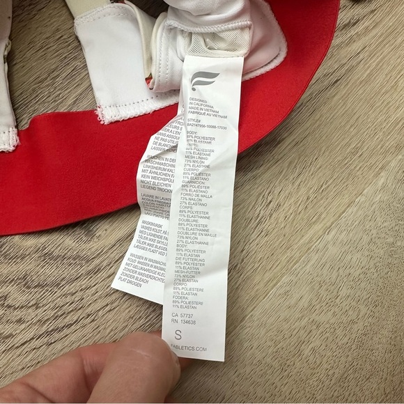 NWT Fabletics Floral White and Red Sports Bra - Picture 5 of 6